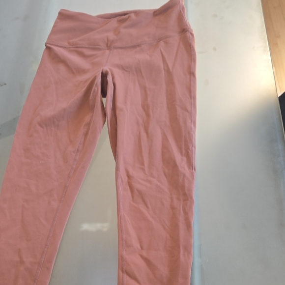 Prana Peach Activewear - Picture 11 of 13